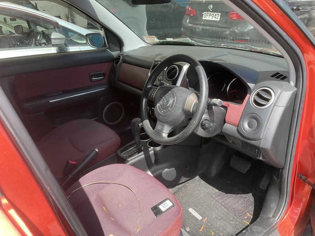 Photo '8' of Mazda Verisa