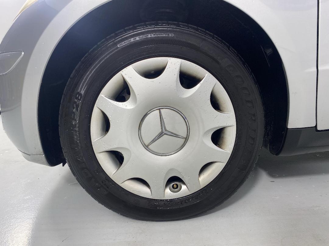 Photo '10' of Mercedes-Benz A170 Photo '10' of Mercedes-Benz A170