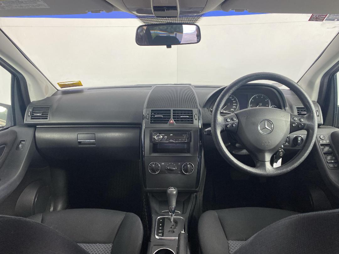 Photo '17' of Mercedes-Benz A170 Photo '17' of Mercedes-Benz A170