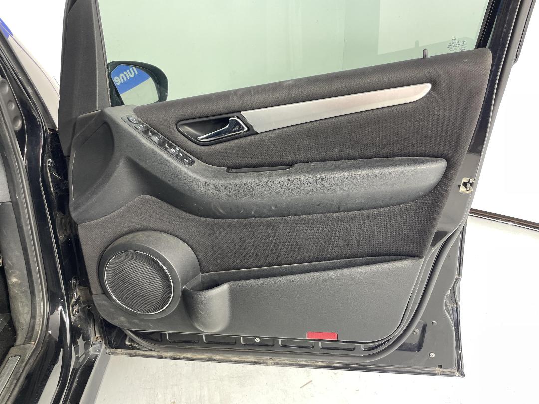 Photo '13' of Mercedes-Benz B-Class B170