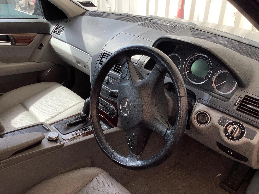 Photo '12' of Mercedes-Benz C-Class C200K Classic Photo '12' of Mercedes-Benz C-Class C200K Classic