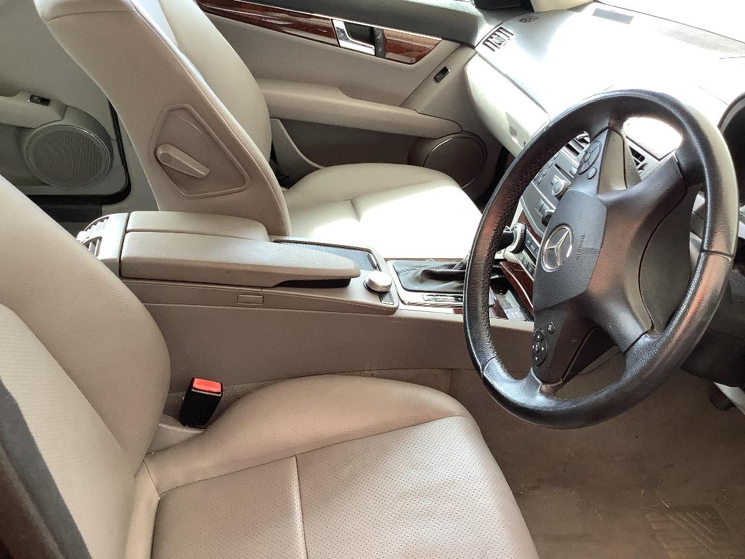 Photo '13' of Mercedes-Benz C-Class C200K Classic Photo '13' of Mercedes-Benz C-Class C200K Classic