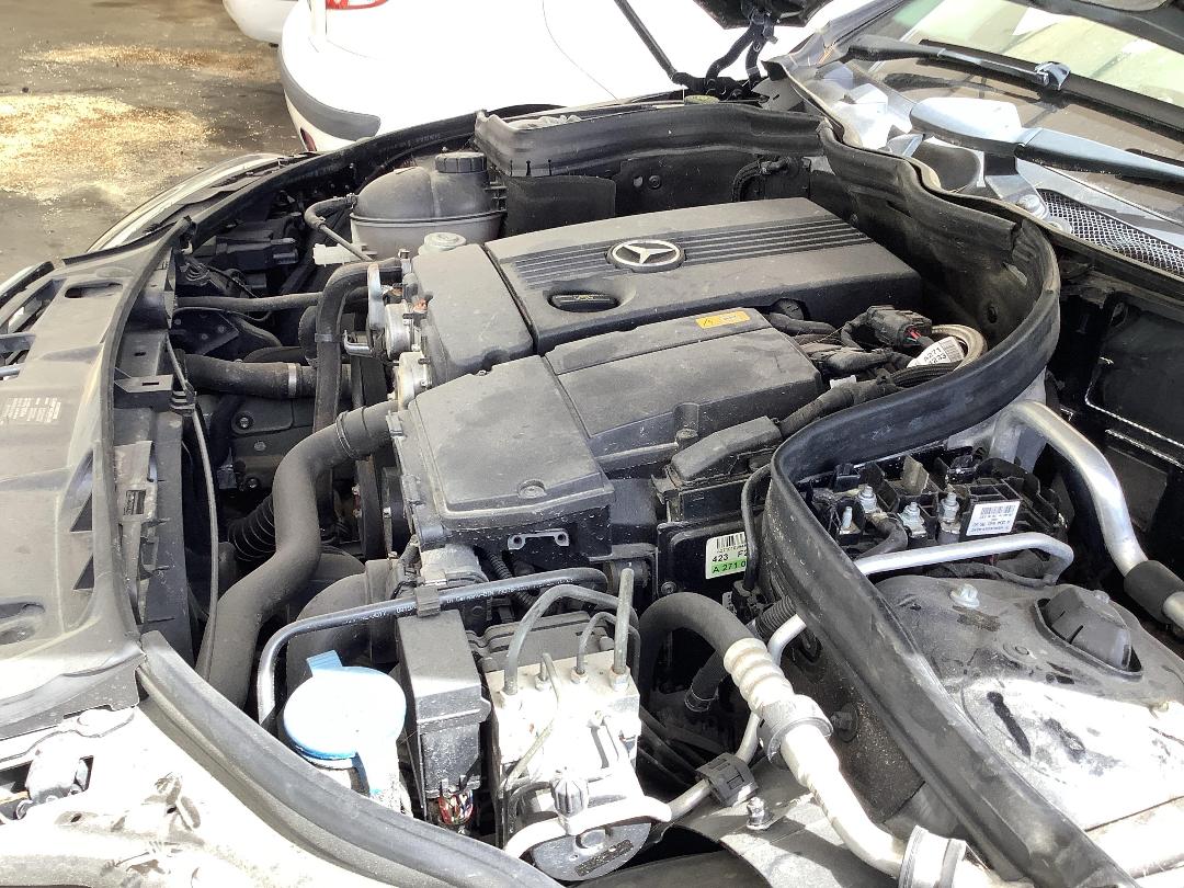 Photo '20' of Mercedes-Benz C-Class C200K Classic Photo '20' of Mercedes-Benz C-Class C200K Classic