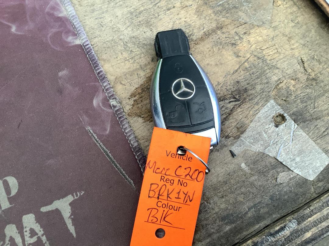 Photo '22' of Mercedes-Benz C-Class C200K Classic Photo '22' of Mercedes-Benz C-Class C200K Classic