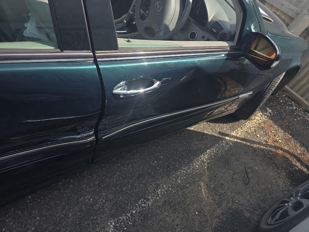 Photo '12' of Mercedes-Benz C-Class C350 Avantgarde