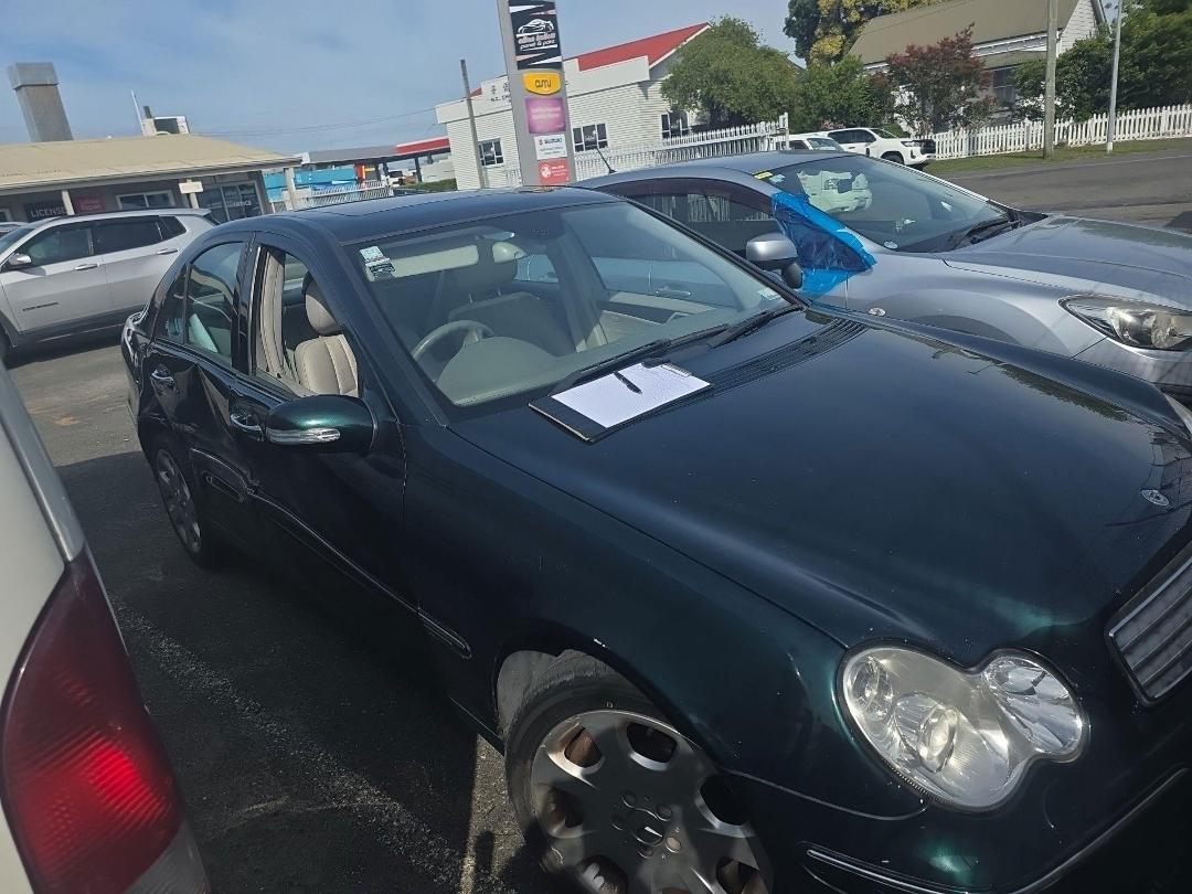 Photo '2' of Mercedes-Benz C-Class C350 Avantgarde