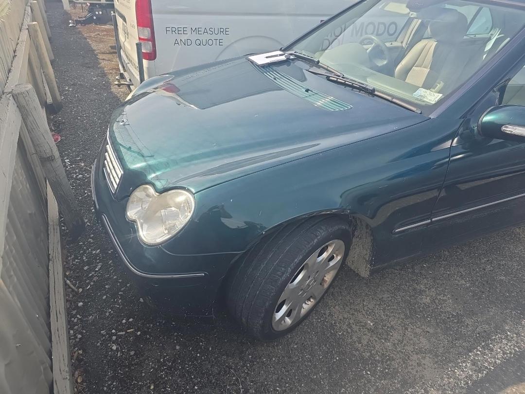 Photo '3' of Mercedes-Benz C-Class C350 Avantgarde