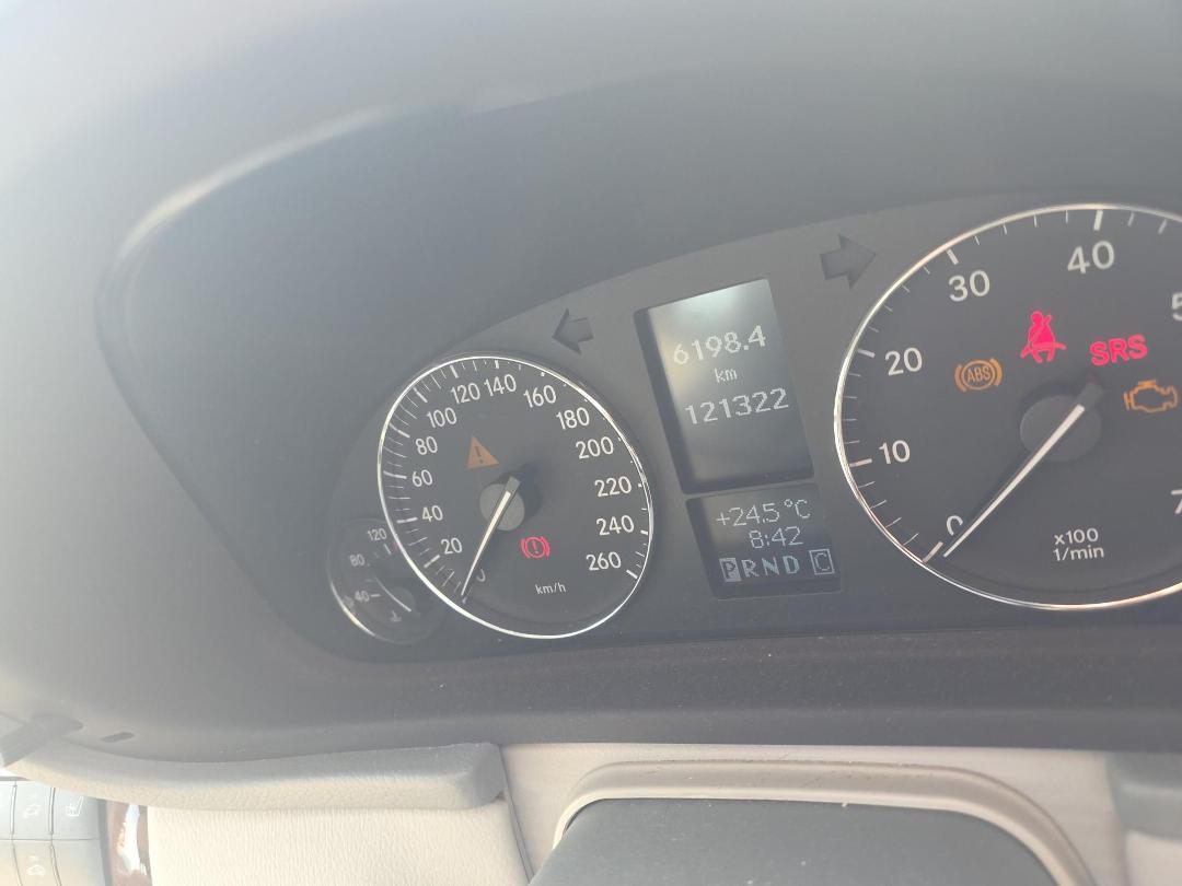 Photo '14' of Mercedes-Benz C-Class C350 Avantgarde