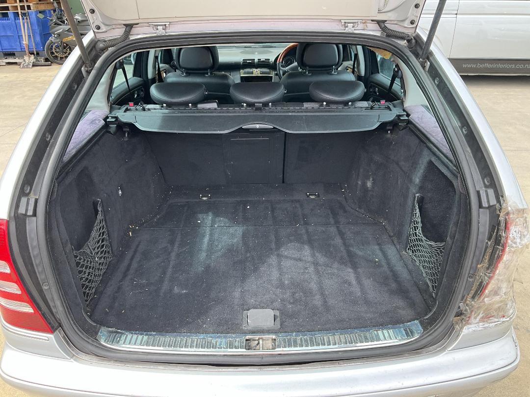 Photo '13' of Mercedes-Benz C180 Kompressor Photo '13' of Mercedes-Benz C180 Kompressor