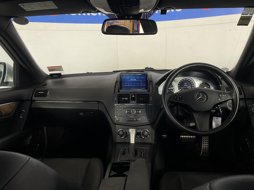 Photo '17' of Mercedes-Benz C200 Photo '17' of Mercedes-Benz C200