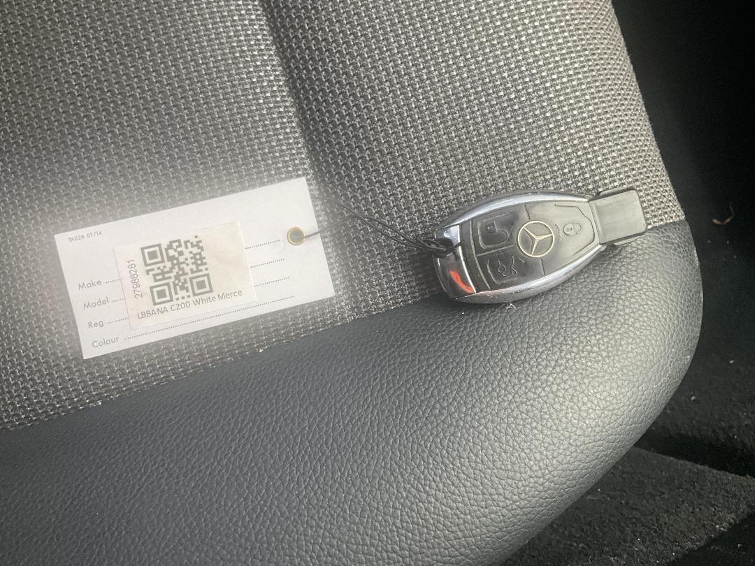 Photo '21' of Mercedes-Benz C200 Kompressor Photo '21' of Mercedes-Benz C200 Kompressor