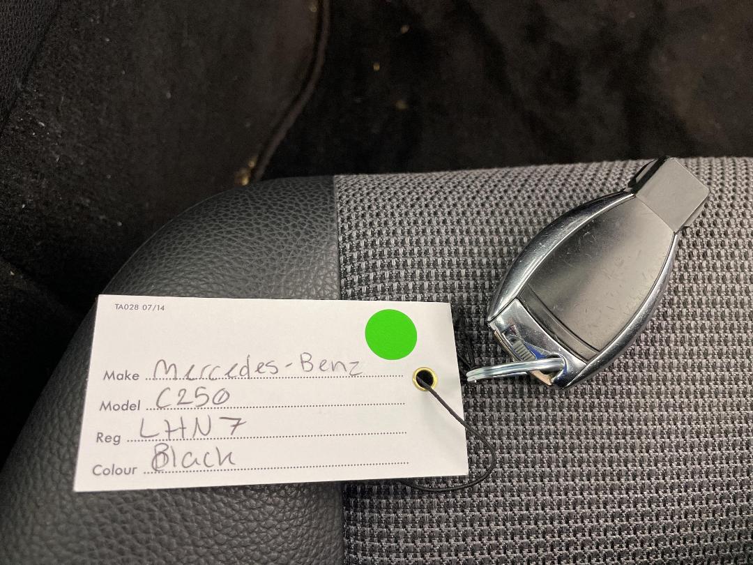 Photo '22' of Mercedes-Benz C250 Photo '22' of Mercedes-Benz C250