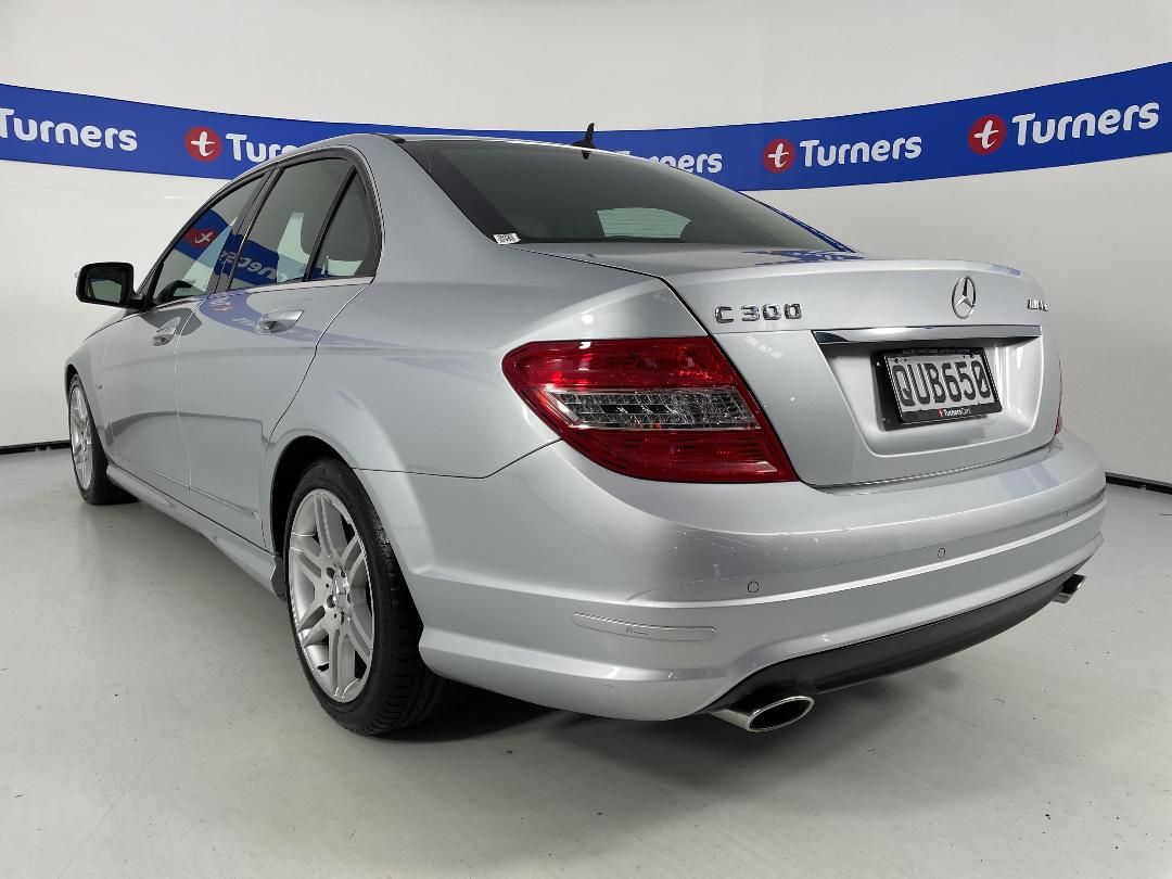 Photo '5' of Mercedes-Benz C300 Photo '5' of Mercedes-Benz C300