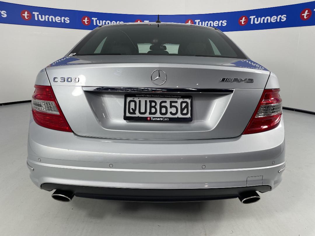 Photo '6' of Mercedes-Benz C300 Photo '6' of Mercedes-Benz C300