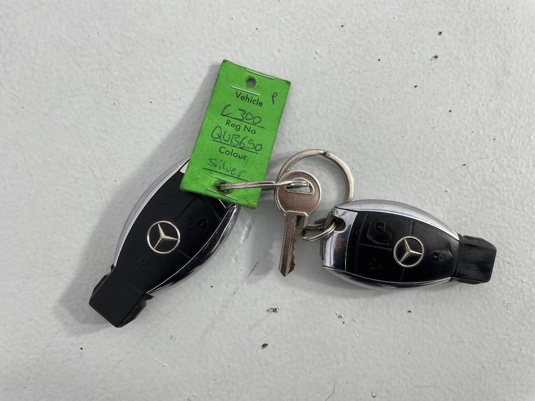 Photo '22' of Mercedes-Benz C300 Photo '22' of Mercedes-Benz C300