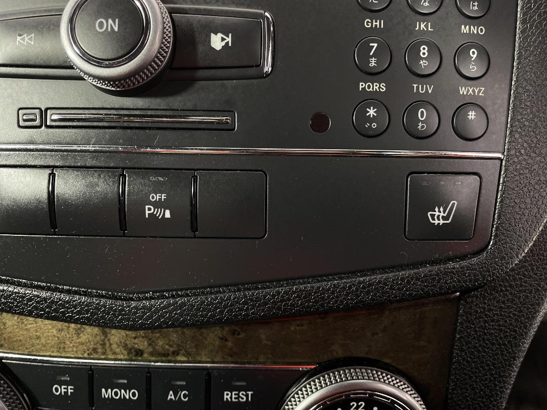 Photo '25' of Mercedes-Benz C300 Photo '25' of Mercedes-Benz C300