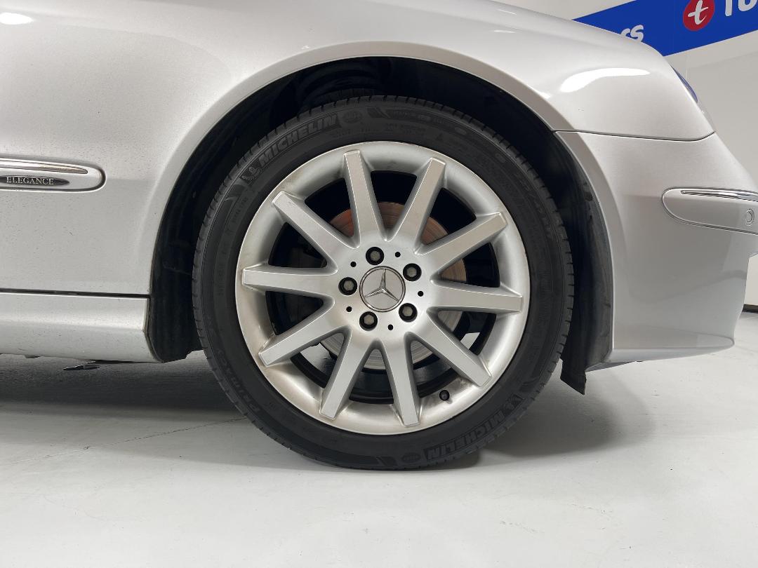 Photo '9' of Mercedes-Benz CLK-Class