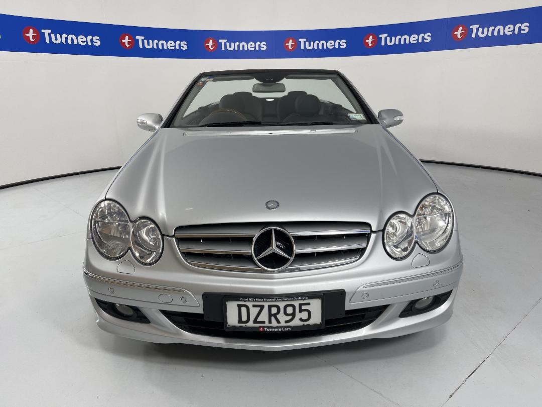 Photo '2' of Mercedes-Benz CLK-Class