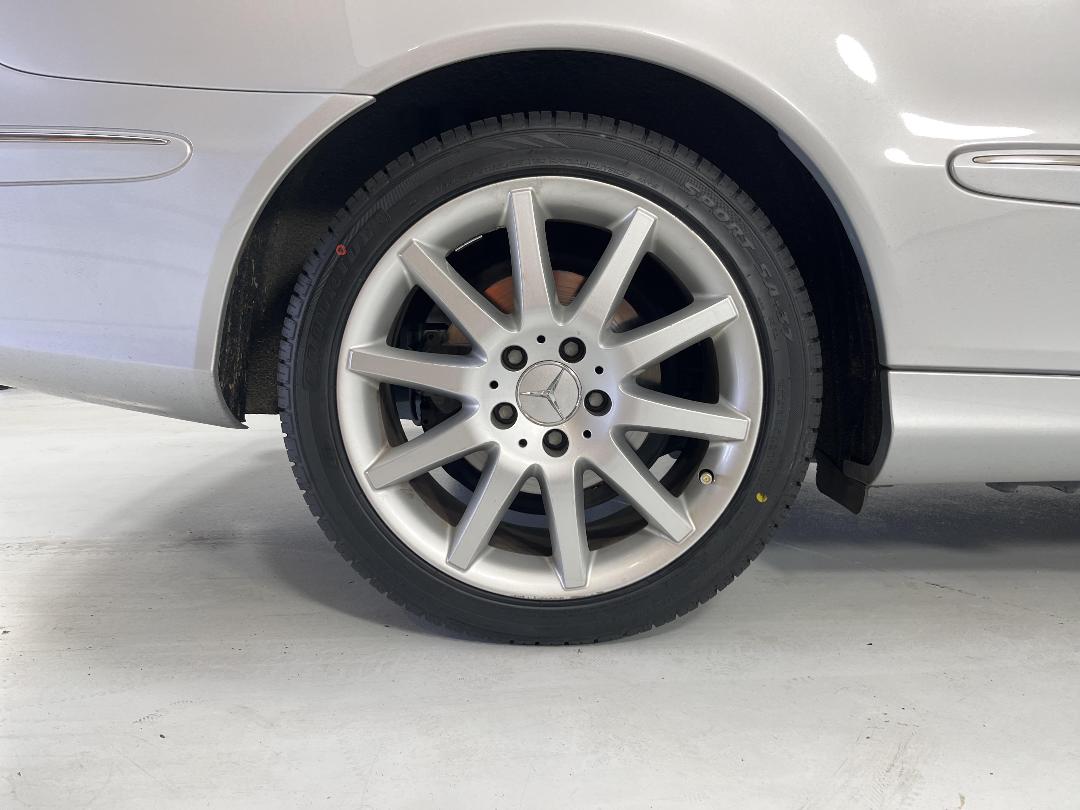 Photo '12' of Mercedes-Benz CLK-Class