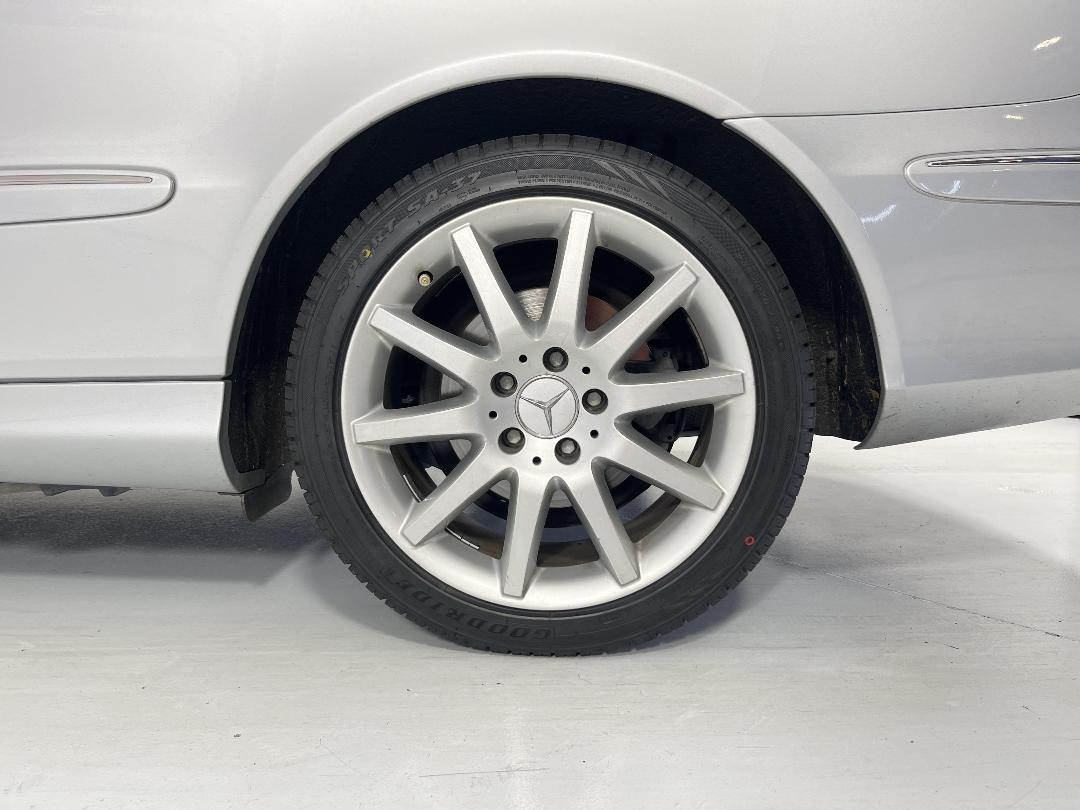 Photo '11' of Mercedes-Benz CLK-Class