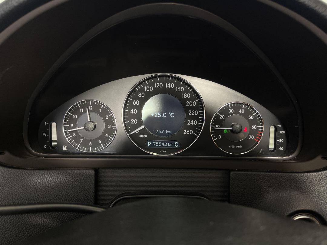 Photo '19' of Mercedes-Benz CLK-Class