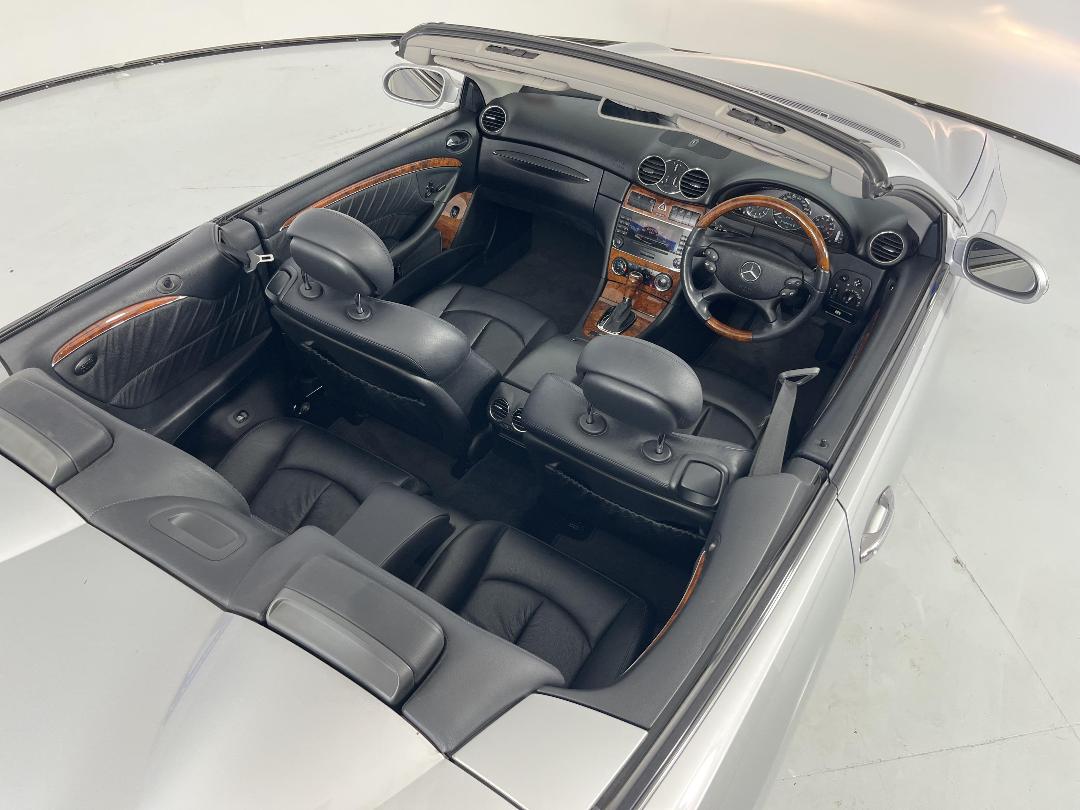 Photo '21' of Mercedes-Benz CLK-Class