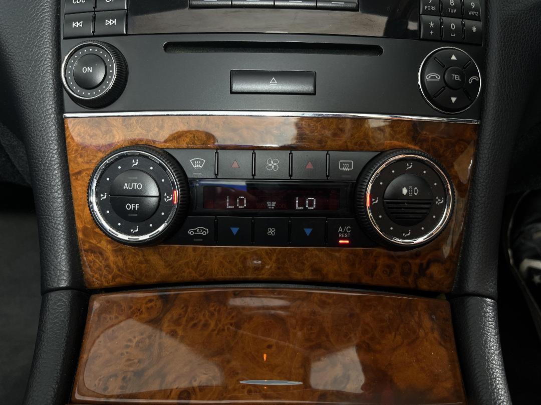 Photo '25' of Mercedes-Benz CLK-Class