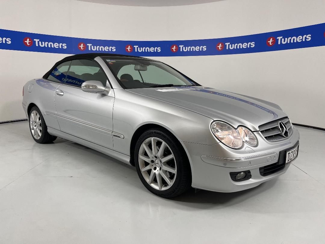 Photo '32' of Mercedes-Benz CLK-Class
