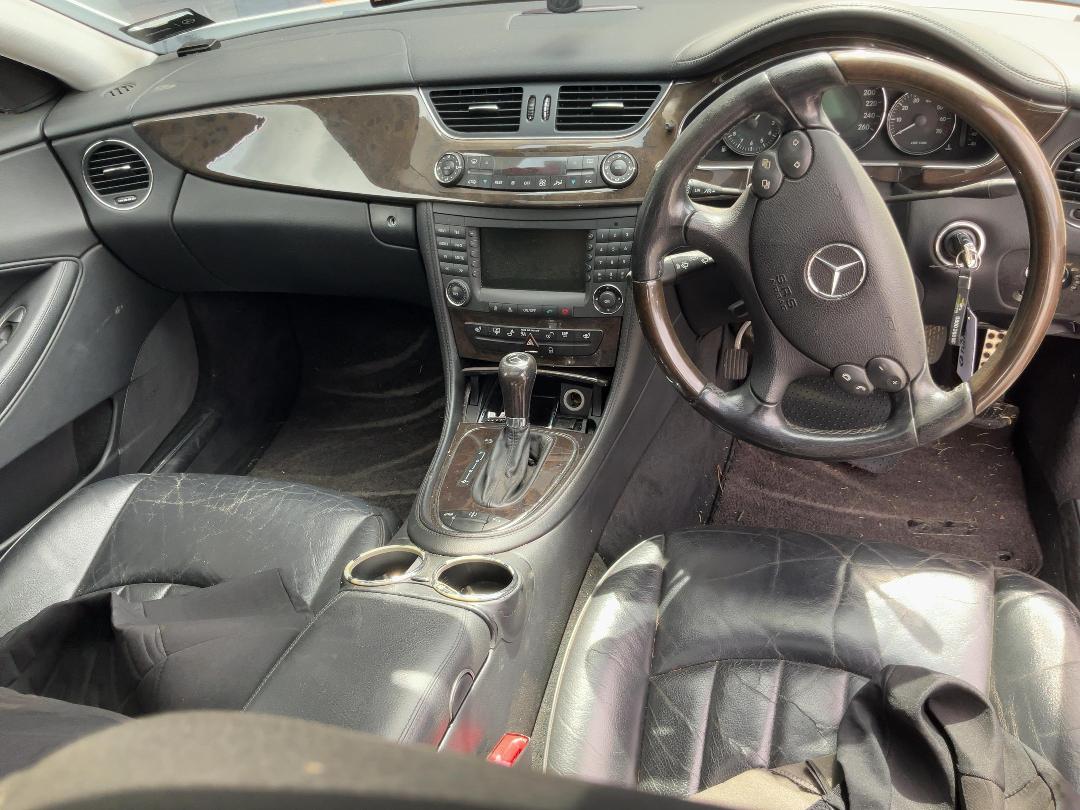 Photo '18' of Mercedes-Benz CLS550 Photo '18' of Mercedes-Benz CLS550
