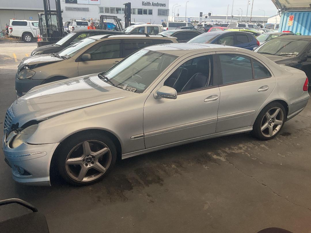 Photo '8' of Mercedes-Benz E350