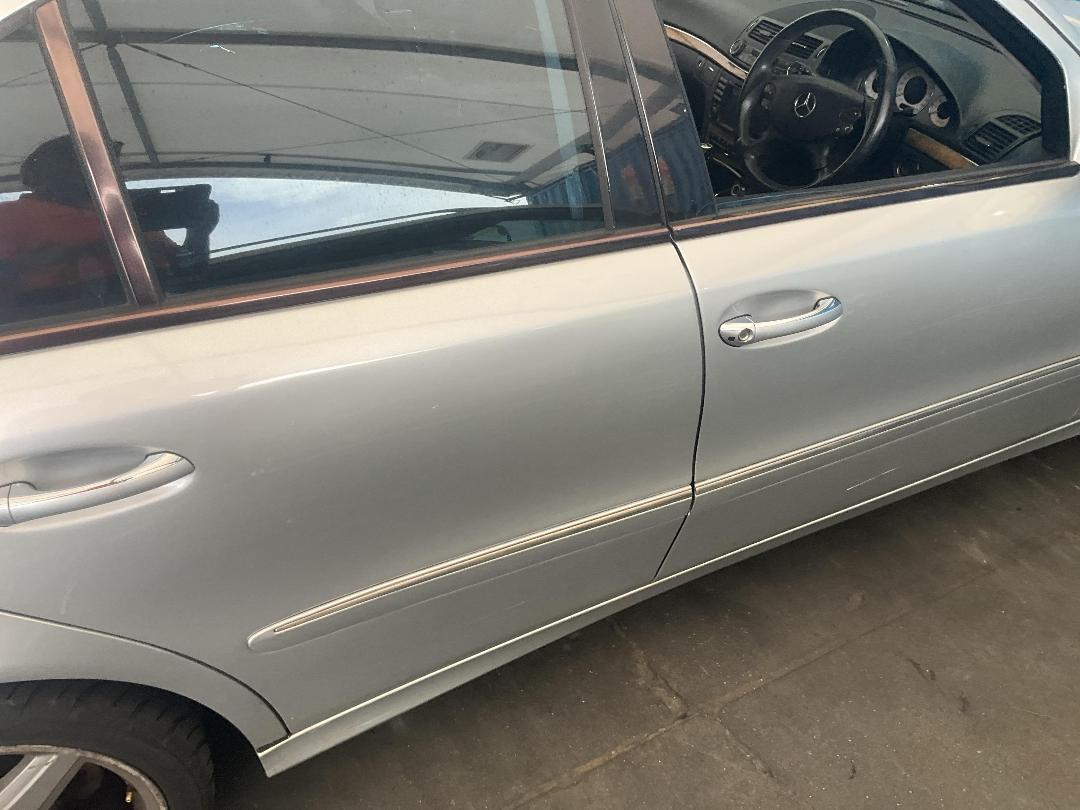 Photo '17' of Mercedes-Benz E350