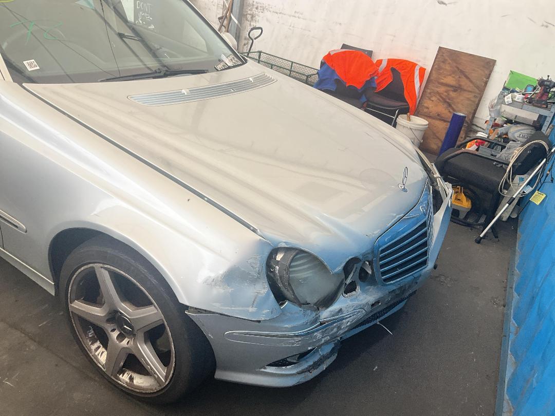 Photo '18' of Mercedes-Benz E350