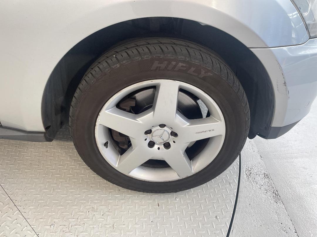 Photo '9' of Mercedes-Benz M-Class Photo '9' of Mercedes-Benz M-Class