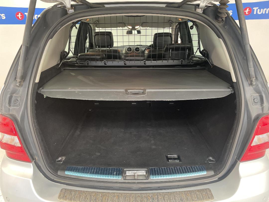 Photo '14' of Mercedes-Benz M-Class Photo '14' of Mercedes-Benz M-Class