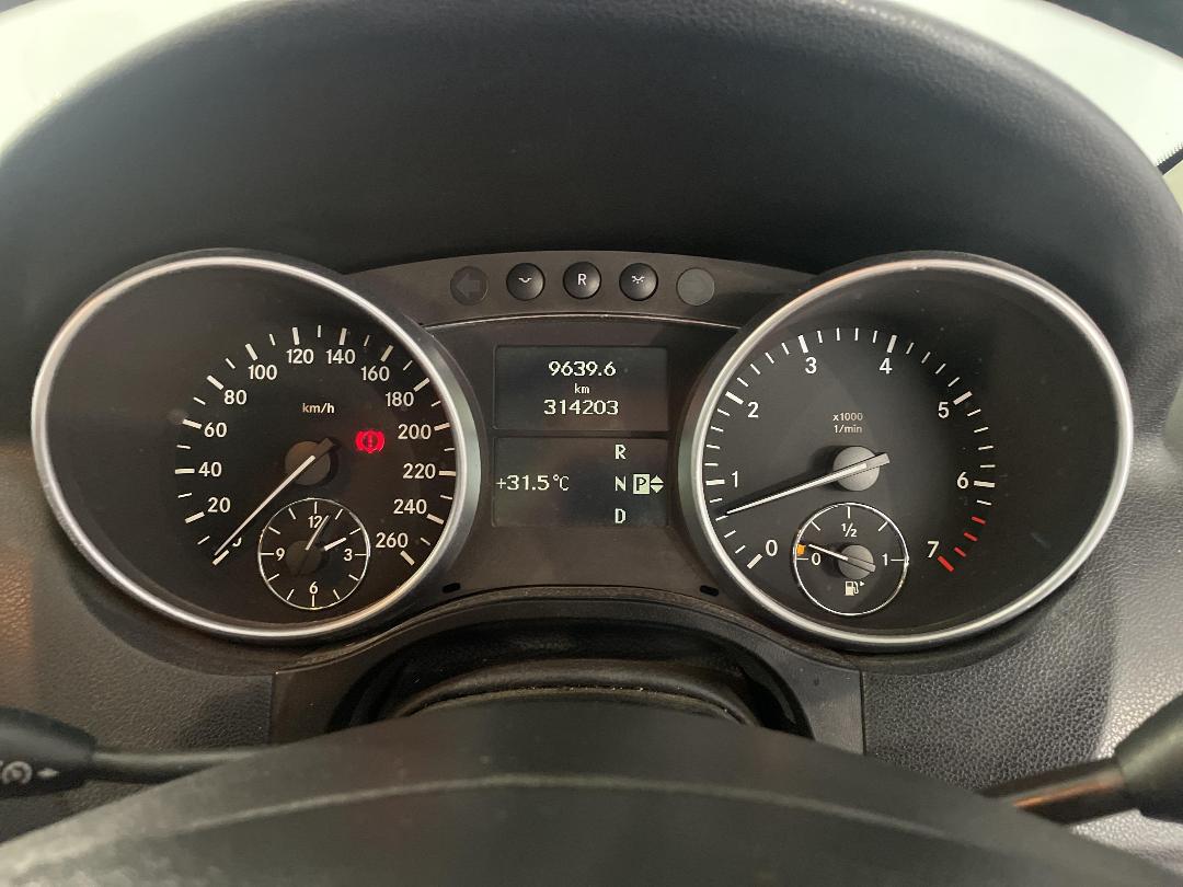 Photo '21' of Mercedes-Benz M-Class Photo '21' of Mercedes-Benz M-Class