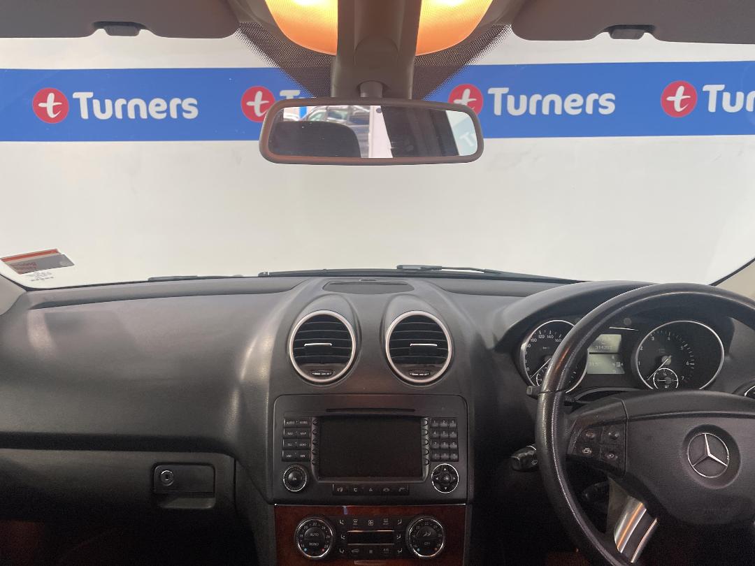 Photo '17' of Mercedes-Benz M-Class Photo '17' of Mercedes-Benz M-Class