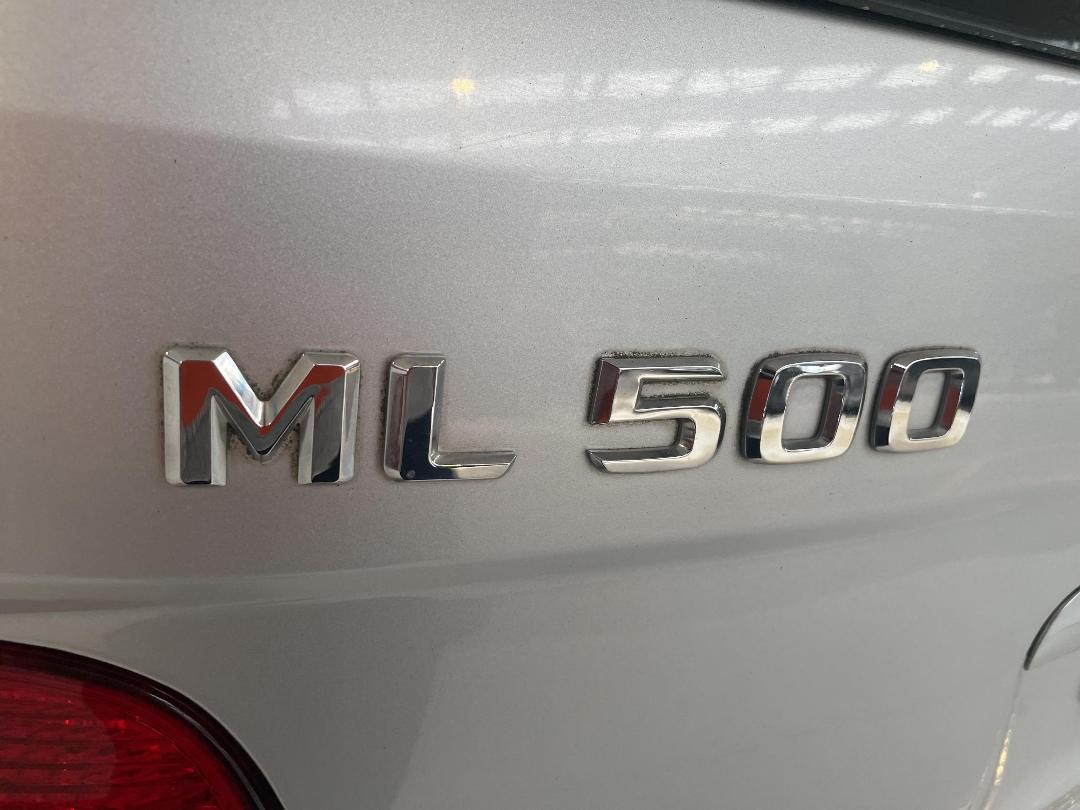 Photo '35' of Mercedes-Benz M-Class Photo '35' of Mercedes-Benz M-Class