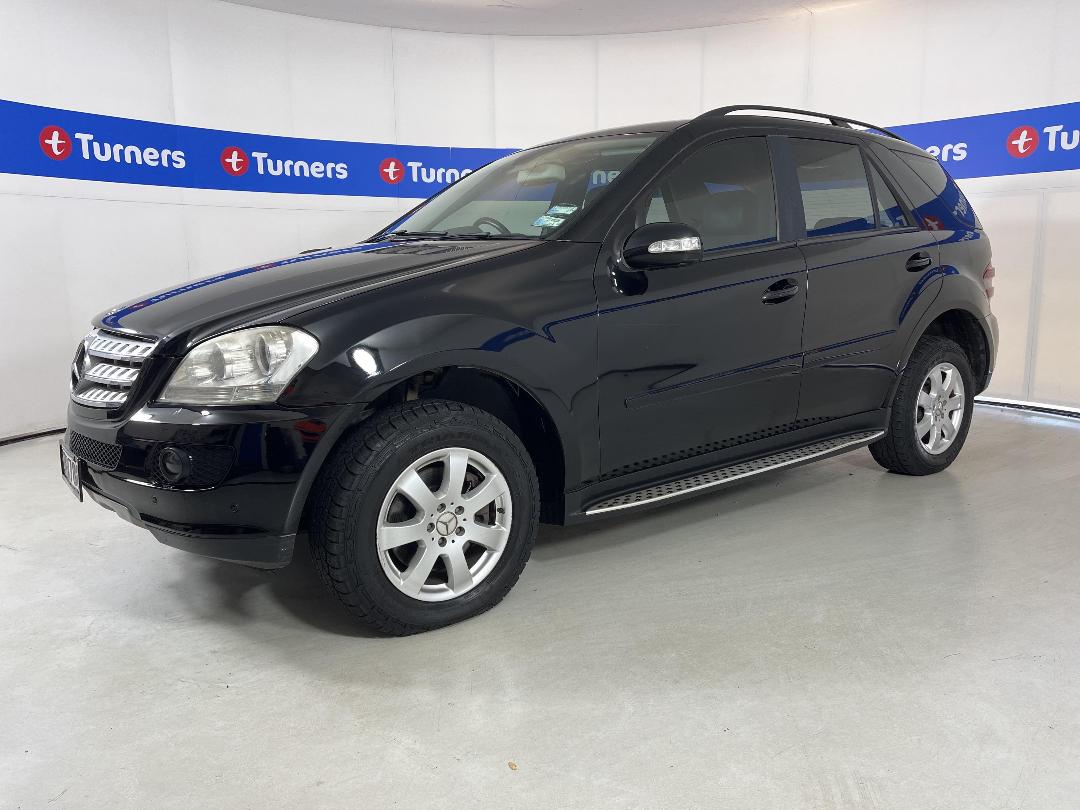 Photo '4' of Mercedes-Benz M-Class Photo '4' of Mercedes-Benz M-Class