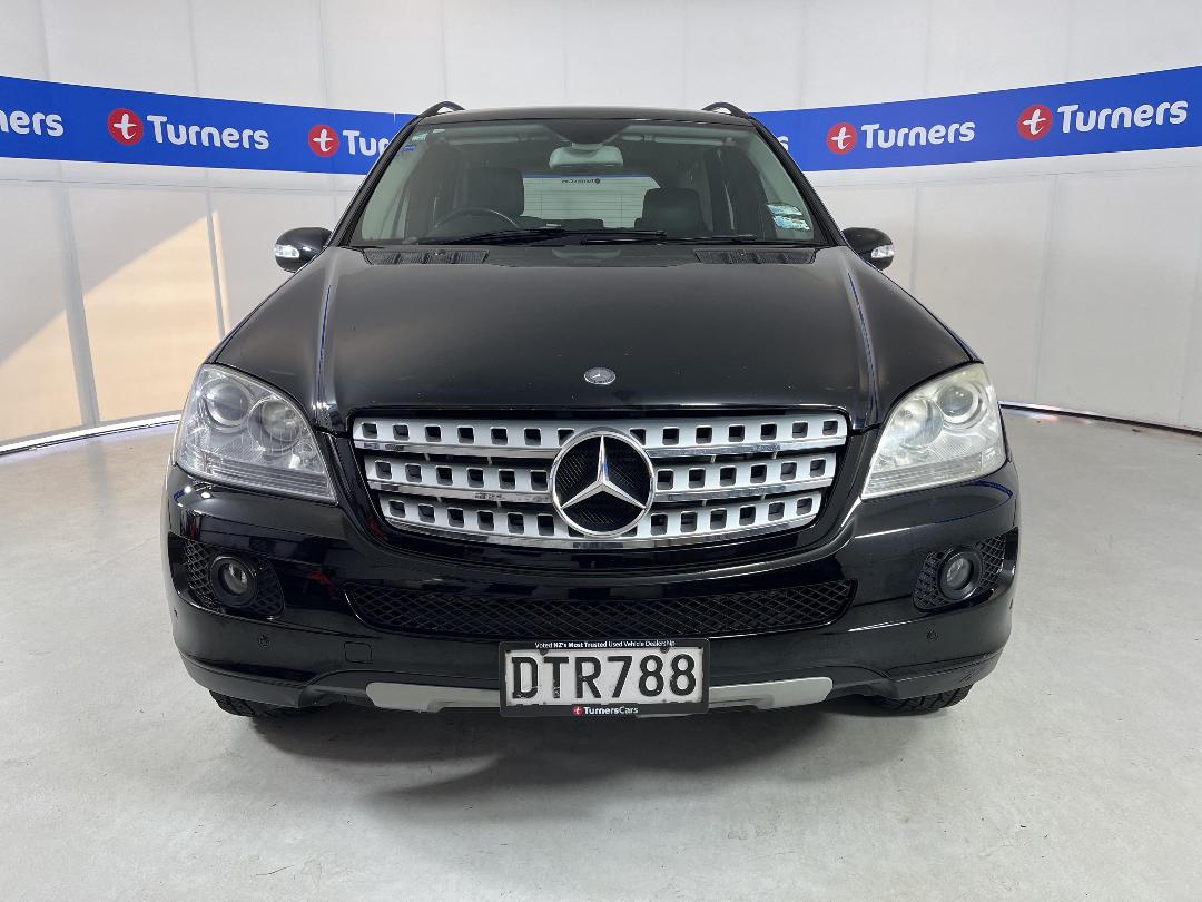 Photo '2' of Mercedes-Benz M-Class Photo '2' of Mercedes-Benz M-Class