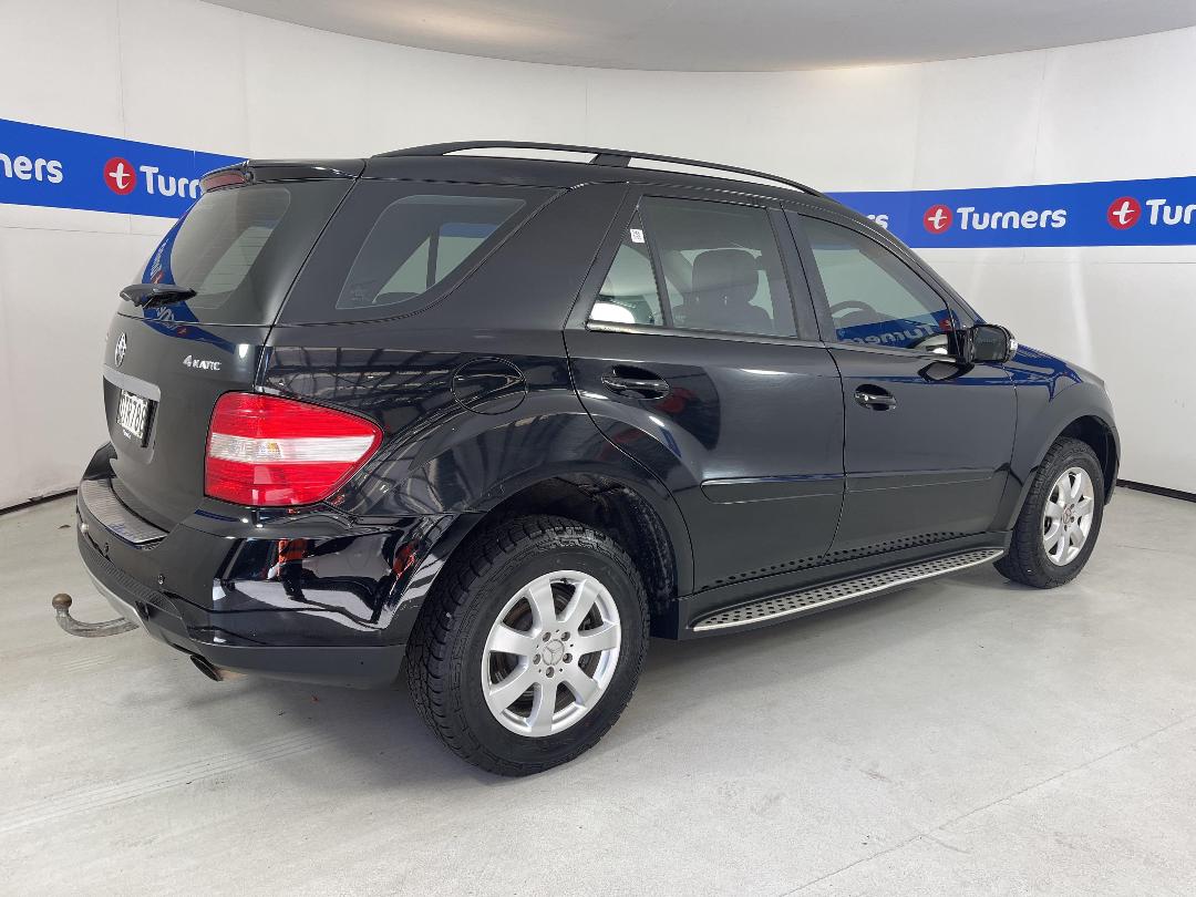 Photo '7' of Mercedes-Benz M-Class Photo '7' of Mercedes-Benz M-Class