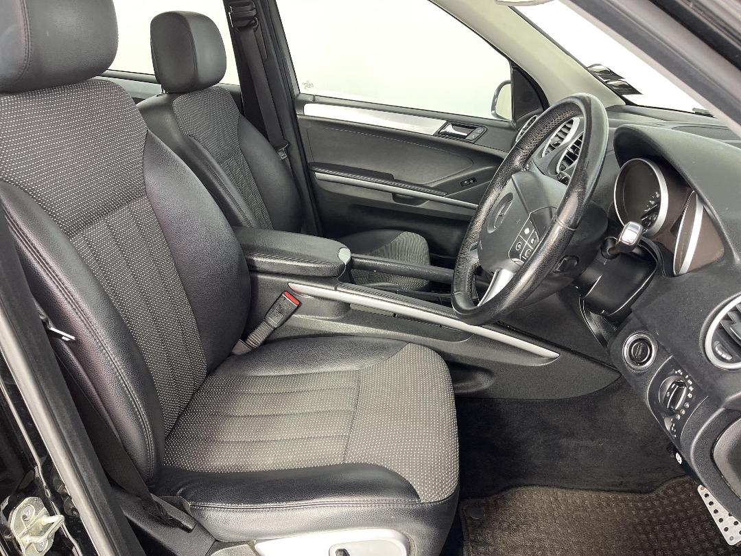 Photo '16' of Mercedes-Benz M-Class Photo '16' of Mercedes-Benz M-Class