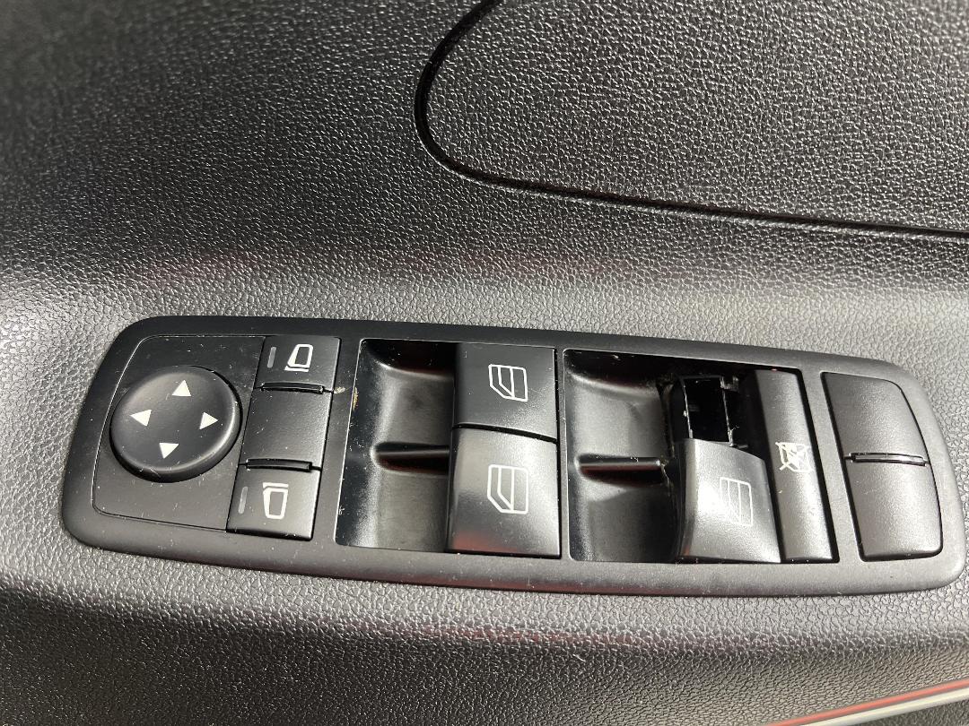 Photo '26' of Mercedes-Benz M-Class Photo '26' of Mercedes-Benz M-Class