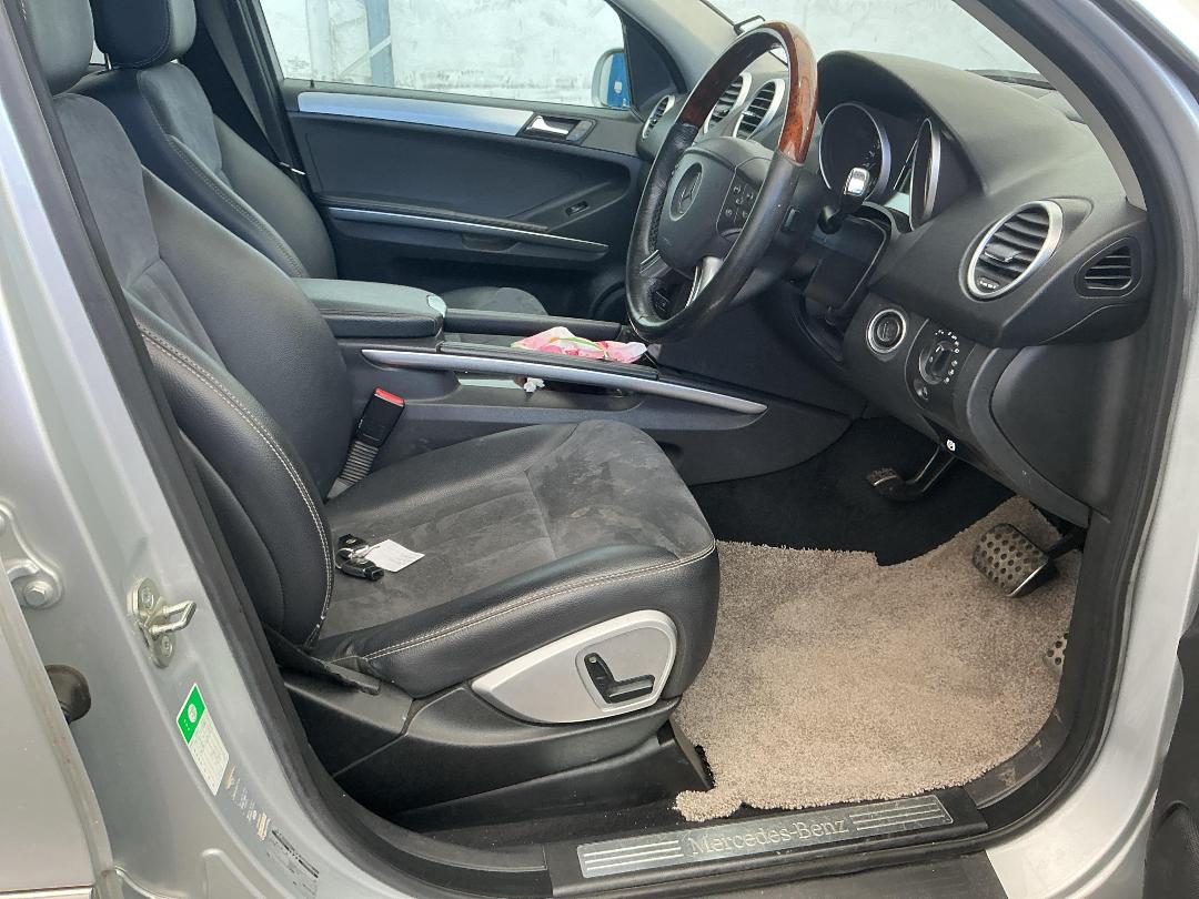 Photo '20' of Mercedes-Benz Ml350