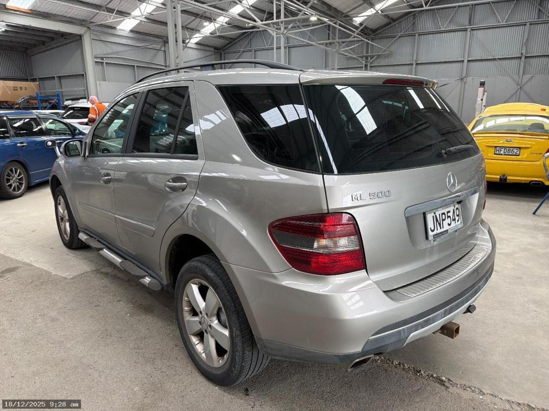 Photo '3' of Mercedes-Benz ML500