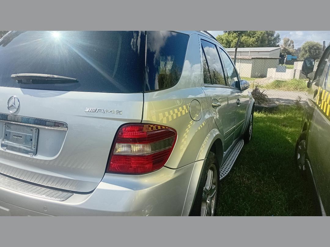 Photo '5' of Mercedes-Benz ML63 AMG