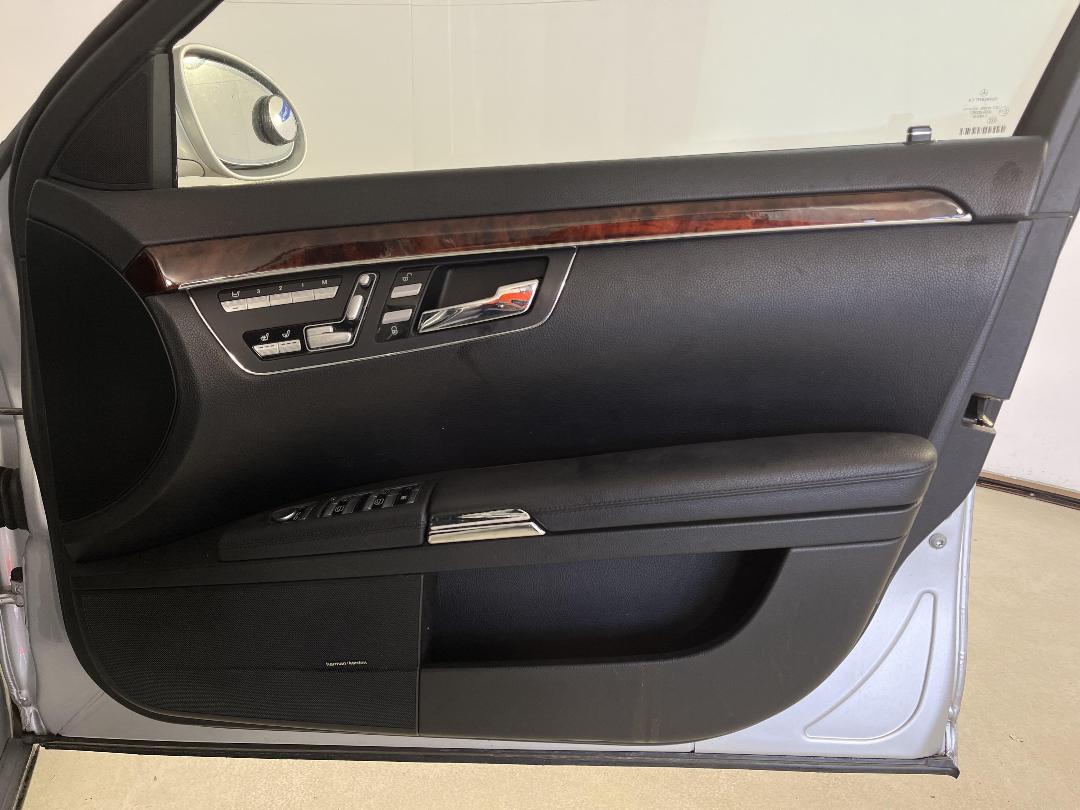 Photo '15' of Mercedes-Benz S-Class Photo '15' of Mercedes-Benz S-Class