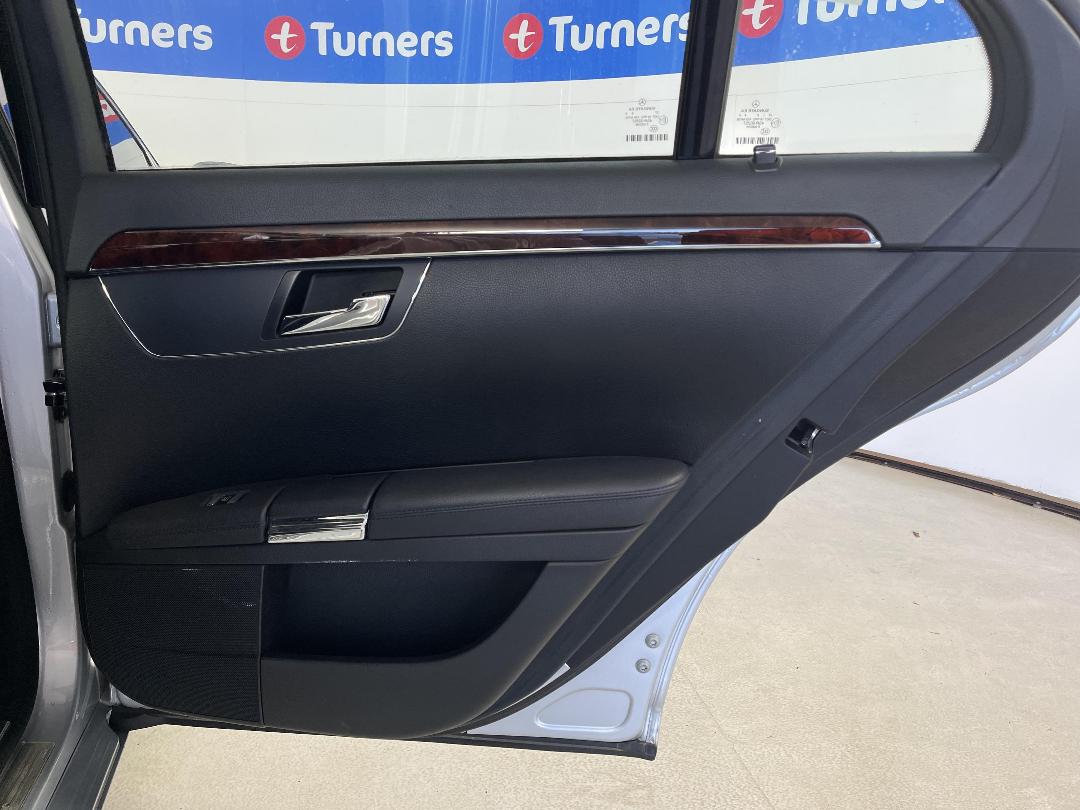 Photo '19' of Mercedes-Benz S-Class Photo '19' of Mercedes-Benz S-Class