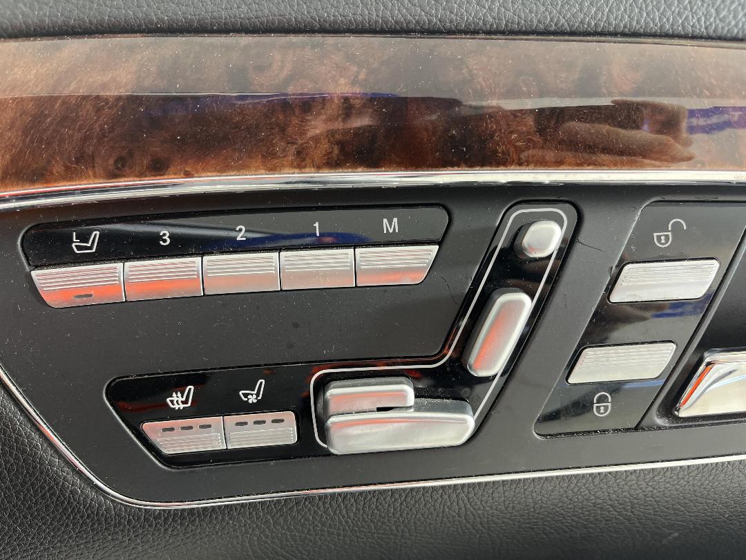 Photo '23' of Mercedes-Benz S-Class Photo '23' of Mercedes-Benz S-Class