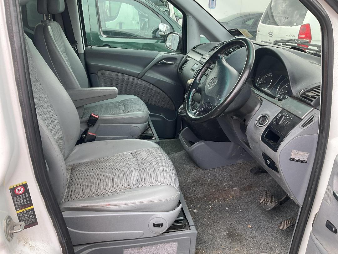 Photo '9' of Mercedes-Benz V350