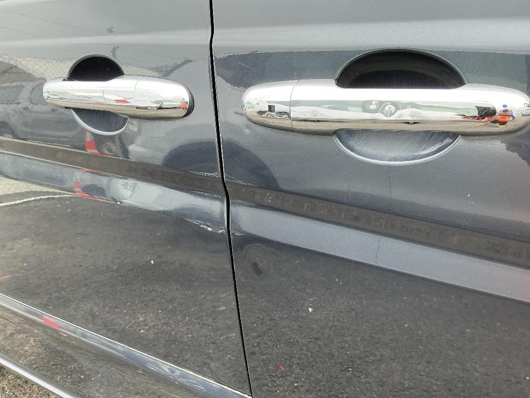 Photo '6' of Mercedes-Benz V350 Photo '6' of Mercedes-Benz V350